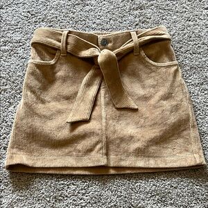 Adorable and soft Abercrombie corduroy tie front skirt girls size 9/10